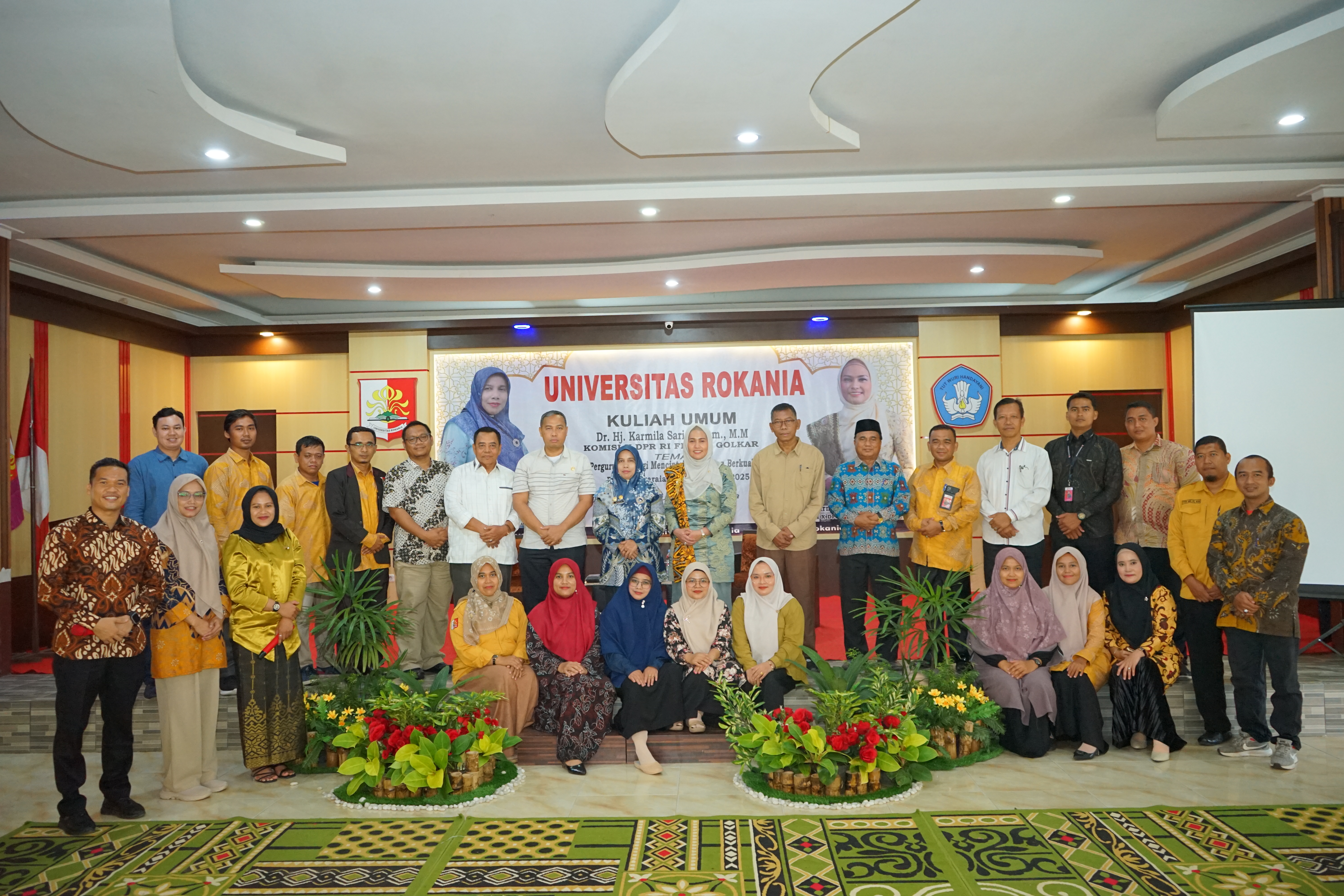 Kuliah Umum Bersama Dr. Hj. Karmila Sari: Dorong Transformasi Perguruan Tinggi di Era Global
