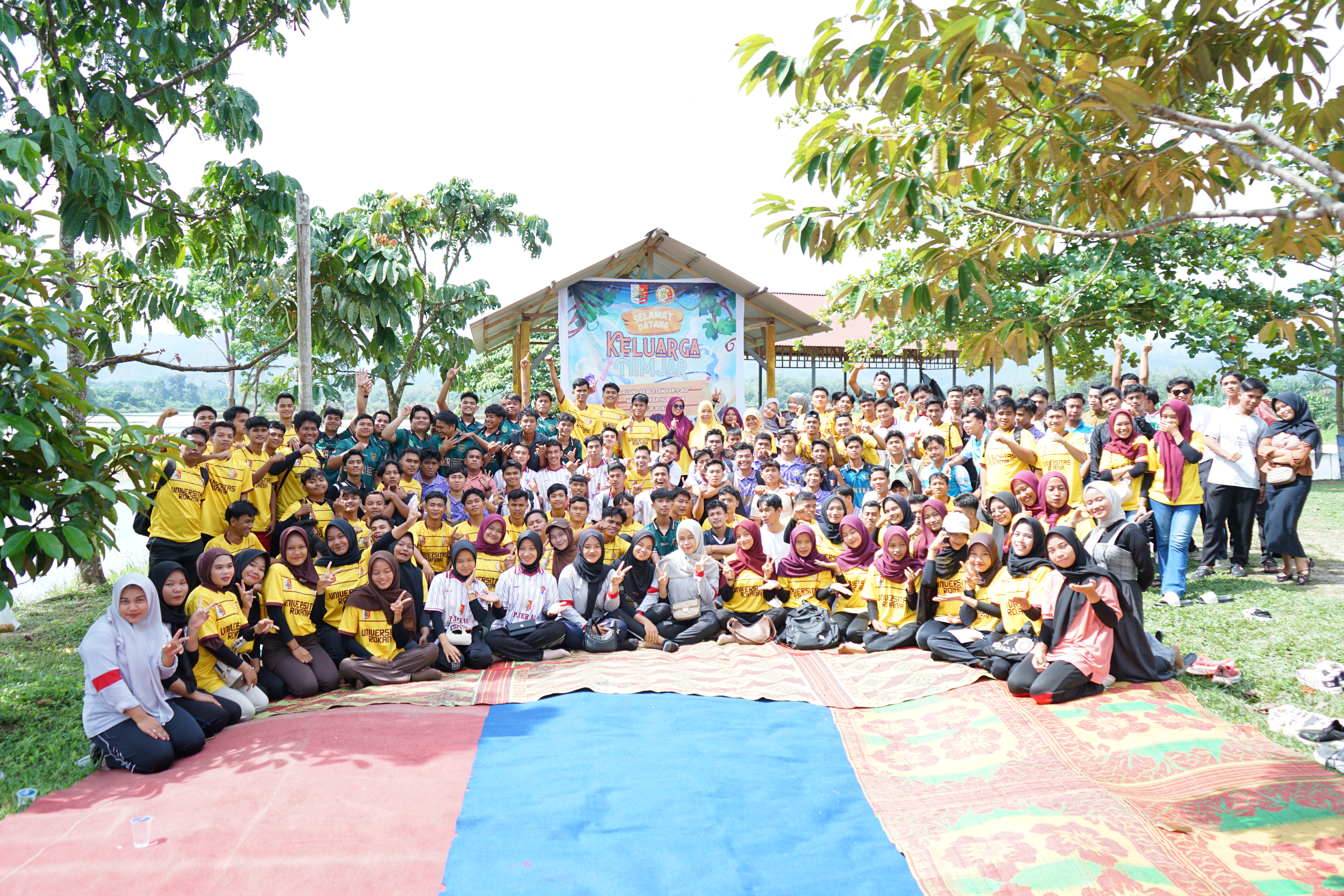 Outing Keluarga HIMJAR PJKR Universitas Rokania di Bendungan Menaming Sukses Pererat Kebersamaan Mahasiswa